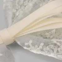 Бант на заколке кружевной, молочный, Принцессы