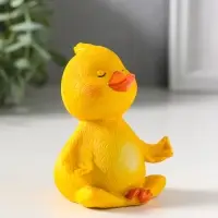Сувенир полистоун лак "Жёлтый утёнок-йог" 8,5х7х9 см