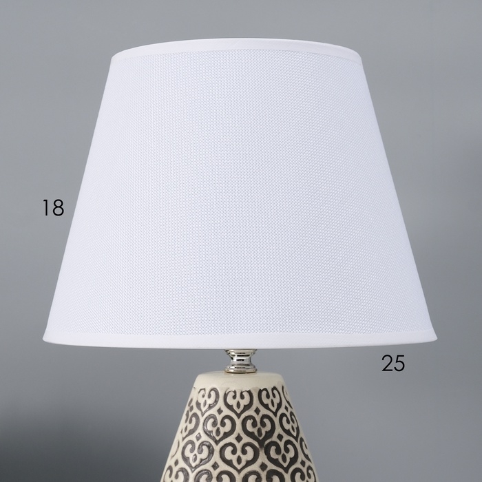 Настольная лампа с абажуром RISALUX «Римини», Е27, 40 Вт, 25×25×43 см Настольная лампа с абажуром RISALUX «Римини», Е27, 40 Вт, 25×25×43 см