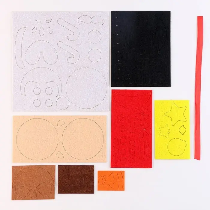 Венок из фетра своими руками на новый год, с колокольчиками, набор для творчества Венок из фетра своими руками на новый год, с колокольчиками, набор для творчества