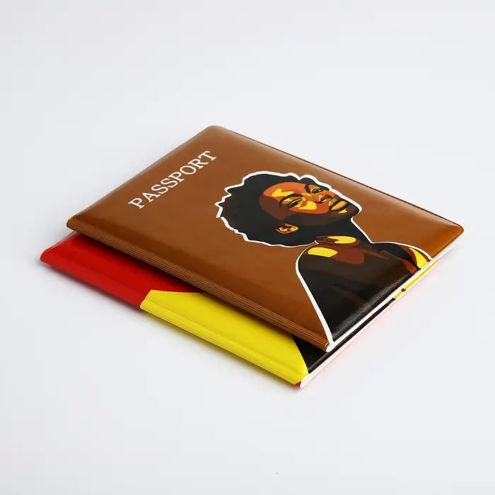 Подарочный набор: 2 обложки для паспорта, цвет коричневый/жёлтый