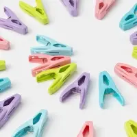 Прищепки для белья в синей корзинке Доляна, 6 см, 20 шт., МИКС