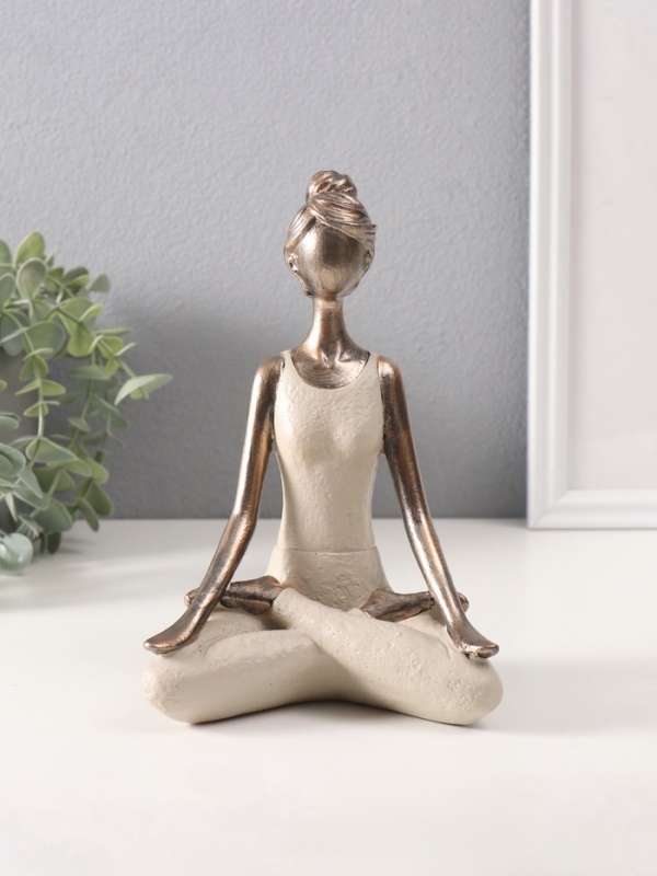 Сувенир полистоун  Сувенир полистоун "Девушка на йоге - дыхание" под бронзу 8х13х19 см