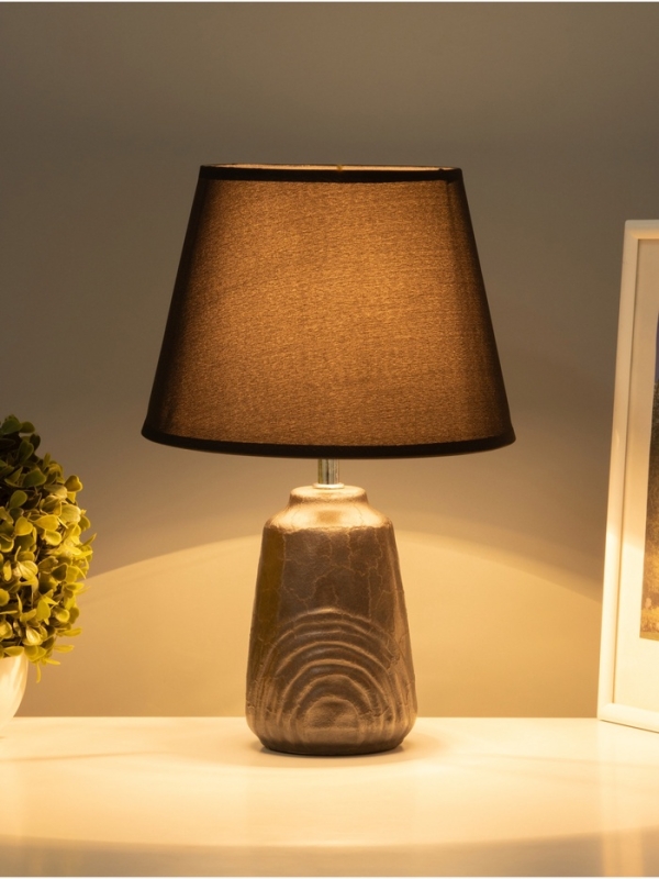 Настольная лампа Настольная лампа "Клаудия" 1х15Вт Е14 черный 23х23х34см