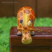 Сувенир дерево "Жираф Стёпа подглядывает" 11х8х4,5 см Сувенир дерево "Жираф Стёпа подглядывает" 11х8х4,5 см