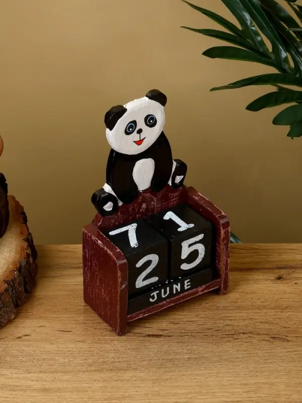 Календарь настольный Календарь настольный "Панда" дерево 11х5х14 см