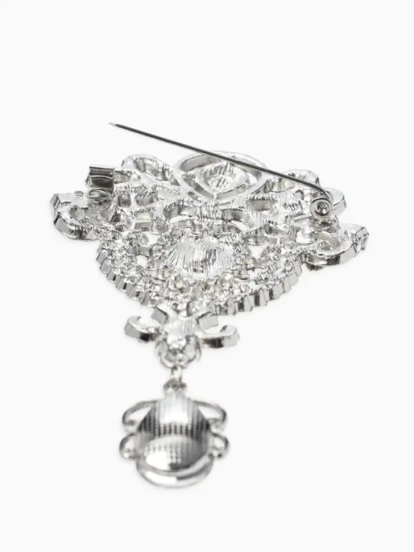 Брошь &laquo;Императрица&raquo;, вензеля, цвет белый в серебре