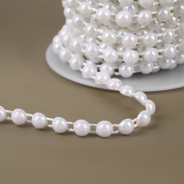 Жемчуг на нитях, с голографией, плоский, 6 мм, 9 ± 1 м, цвет белый Жемчуг на нитях, с голографией, плоский, 6 мм, 9 ± 1 м, цвет белый