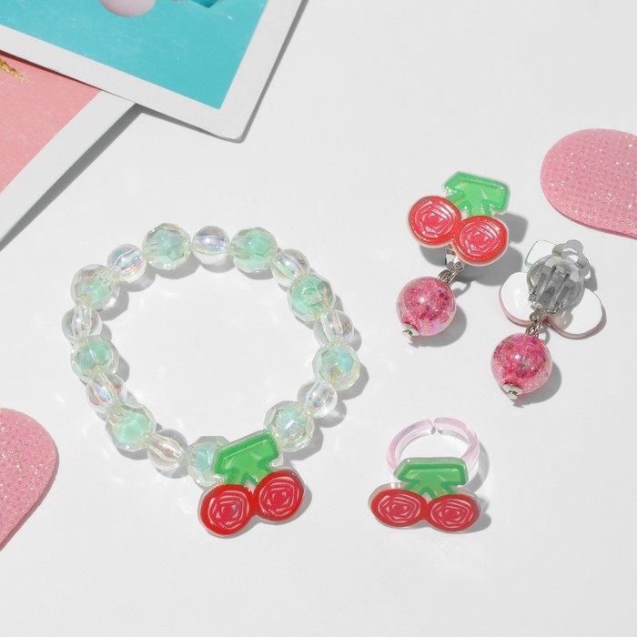 Набор детский «Выбражулька» 3 предмета: клипсы, браслет, кольцо, вишенки, цветной Набор детский «Выбражулька» 3 предмета: клипсы, браслет, кольцо, вишенки, цветной
