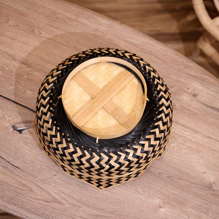 Вазочка плетёная, из бамбука 30х30х12 см Вазочка плетёная, из бамбука 30х30х12 см