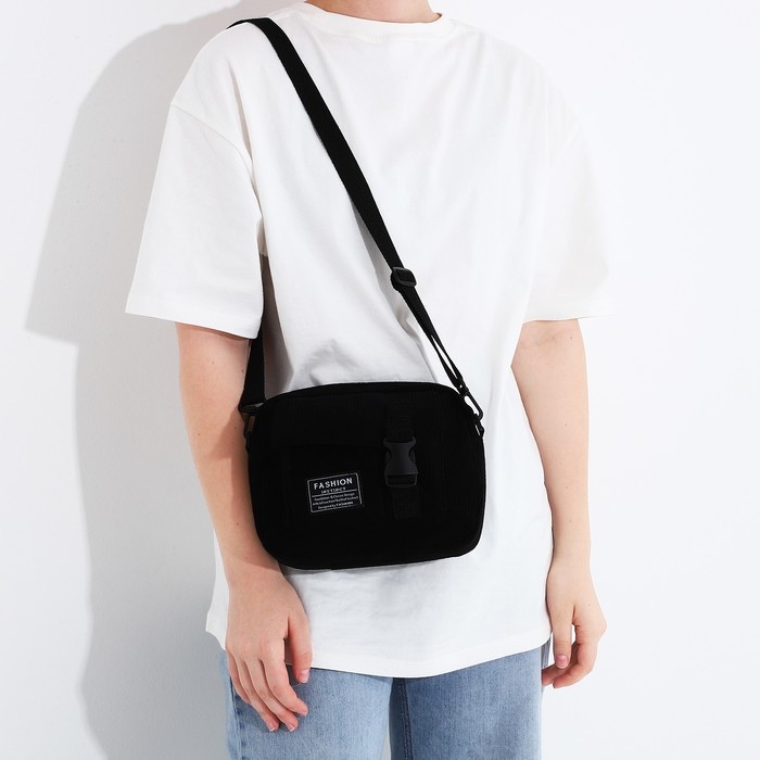 Сумка молодёжная на молнии, 1 наружный карман, цвет чёрный Сумка молодёжная на молнии, 1 наружный карман, цвет чёрный