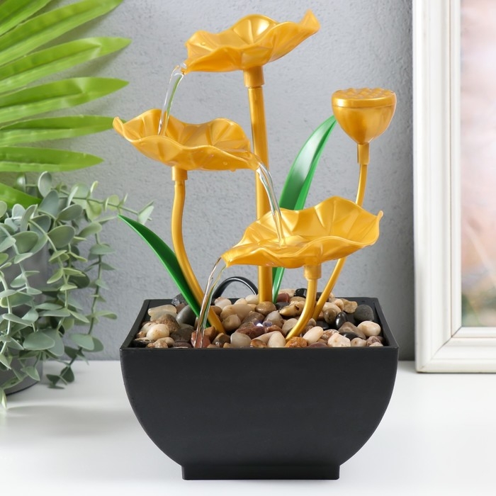 Фонтан настольный от сети Фонтан настольный от сети "Золотые лотосы в пруду" 13х15х24,5 см