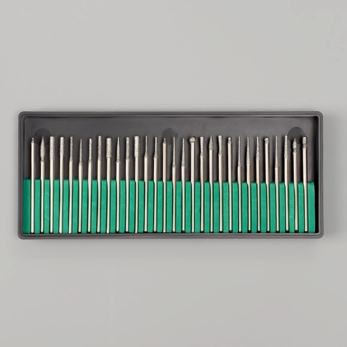 Фрезы алмазные для маникюра в пластиковом органайзере, 30 шт Фрезы алмазные для маникюра в пластиковом органайзере, 30 шт