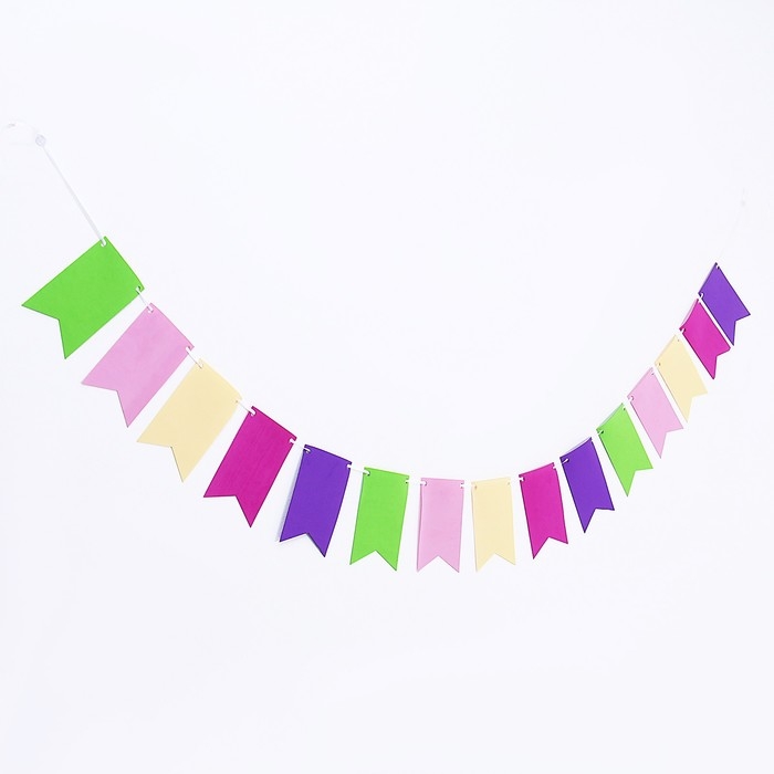 Гирлянда «Флажки» длина — 2,5 м Гирлянда «Флажки» длина — 2,5 м