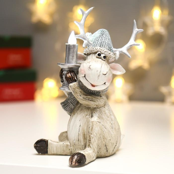 Сувенир полистоун свет Сувенир полистоун свет "Лосик в колпаке со свечкой" 17,2х11х9 см