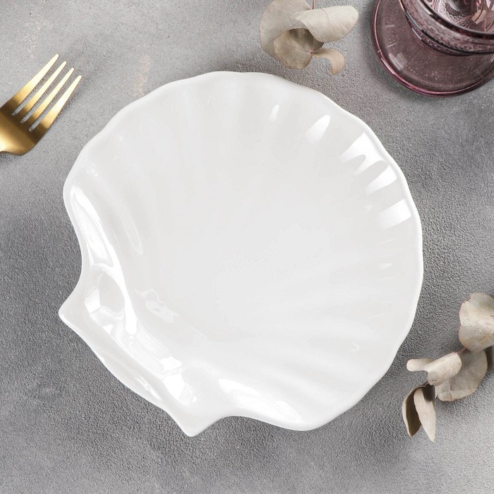 Блюдо-ракушка фарфоровое Wilmax Shelley, d=20 см, цвет белый Блюдо-ракушка фарфоровое Wilmax Shelley, d=20 см, цвет белый