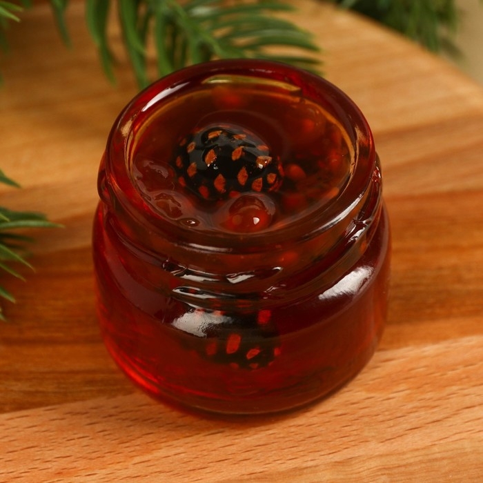 Варенье из шишек «С новым годом» с морошкой, 30 г. Варенье из шишек «С новым годом» с морошкой, 30 г.