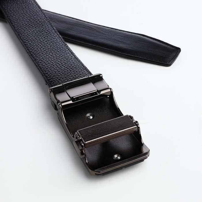 Ремень мужской, ширина 3,6 см, винт, пряжка автомат, цвет чёрный Ремень мужской, ширина 3,6 см, винт, пряжка автомат, цвет чёрный