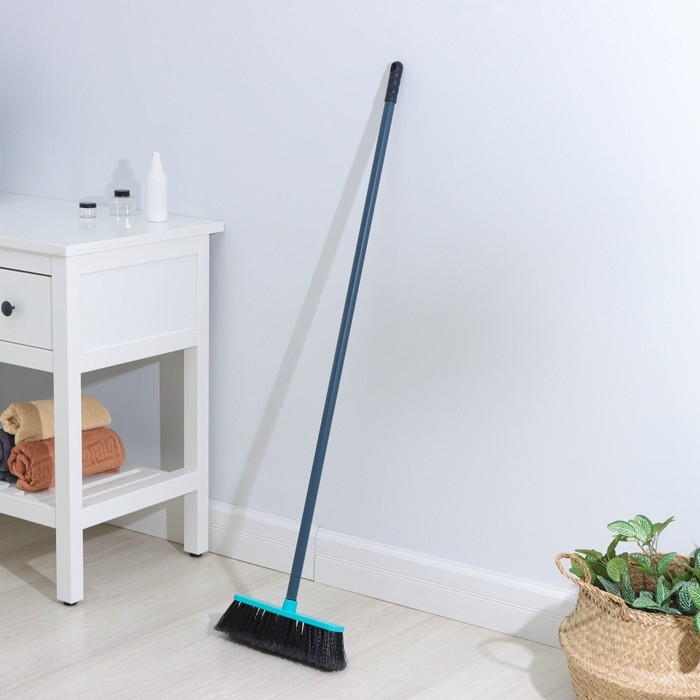 Щётка с черенком мягкая «Арианна», длина щетины 5,5 см, цвет МИКС Щётка с черенком мягкая «Арианна», длина щетины 5,5 см, цвет МИКС