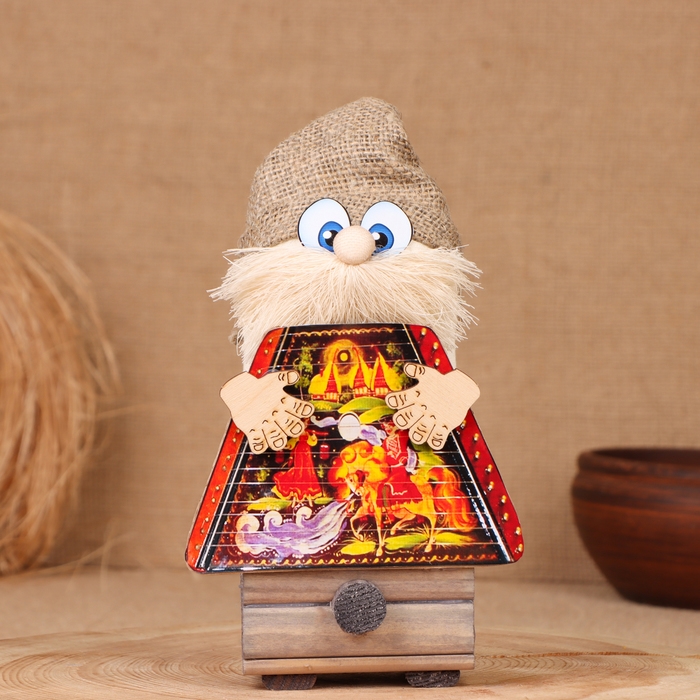 Домовой Домовой "Любимчик с гуслями", на сундуке, 21х11х7 см