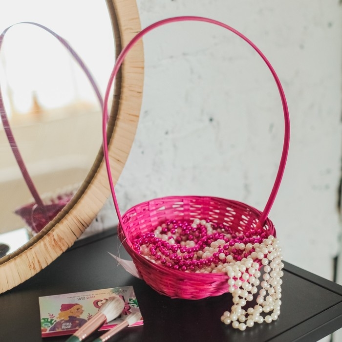 Корзина плетёная, бамбук, розовая, низкая Корзина плетёная, бамбук, розовая, низкая