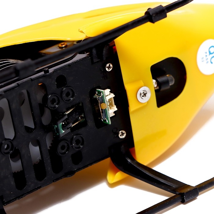 Вертолёт радиоуправляемый PRO, заряжается от сети, цвет жёлтый Вертолёт радиоуправляемый PRO, заряжается от сети, цвет жёлтый