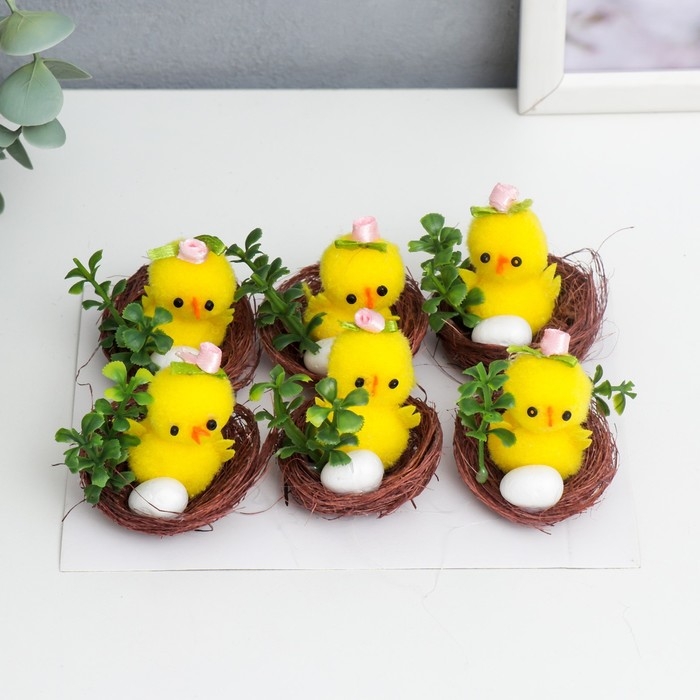Сувенир пасхальный Сувенир пасхальный "Цыплёнок с розой и яичком в гнезде с цветком" набор 6 шт 3х4х4 см