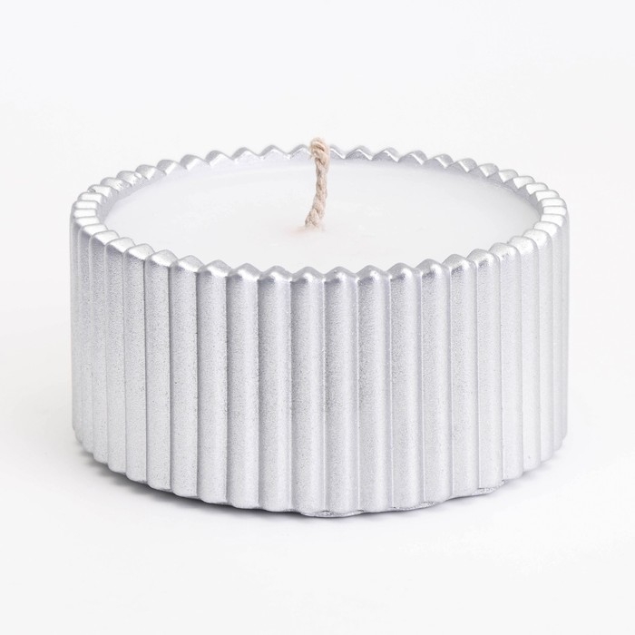 Свеча Свеча "Купол" в подсвечнике с узкими гранями из гипса с крышкой,7,5х9 см,серебро