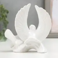 Фигурка керамика под фарфор &laquo;Белые голуби&raquo;, стразы, 11.7&times;6&times;12.3 см