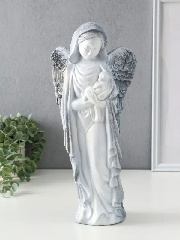 Фигура "Ангелина с младенцем" 17х10х40см, антик
