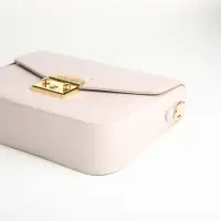 Сумка женская мессенджер TEXTURA на клапане, 23&times;6&times;17 см, бежевая