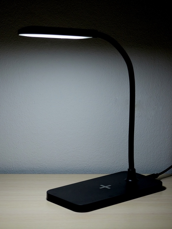 Настольная лампа с беспроводной зарядкой, GMV-0265, 15 Вт, черная