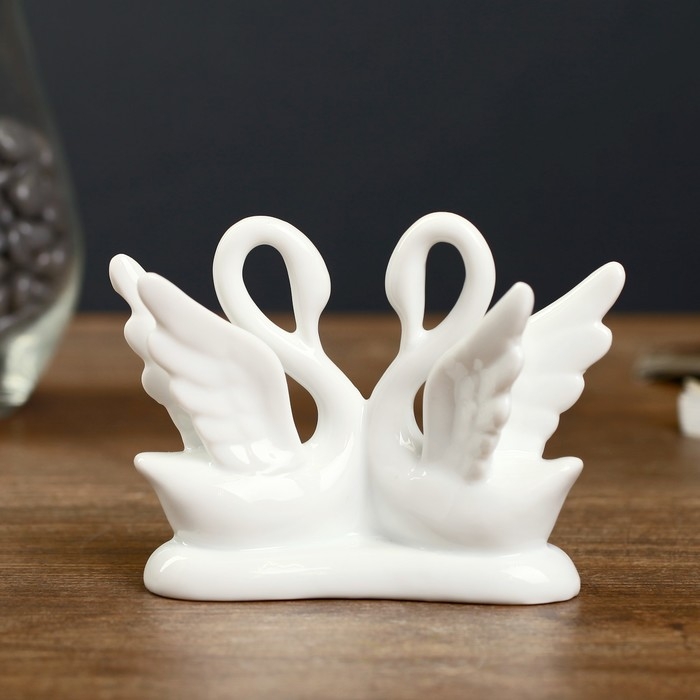 Сувенир под фарфор Сувенир под фарфор "2 лебедя изящество" стразы 10х5х9 см