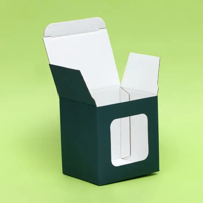 Коробка под кружку, с окном, изумрудная 12 х 9,5 х 12 см Коробка под кружку, с окном, изумрудная 12 х 9,5 х 12 см