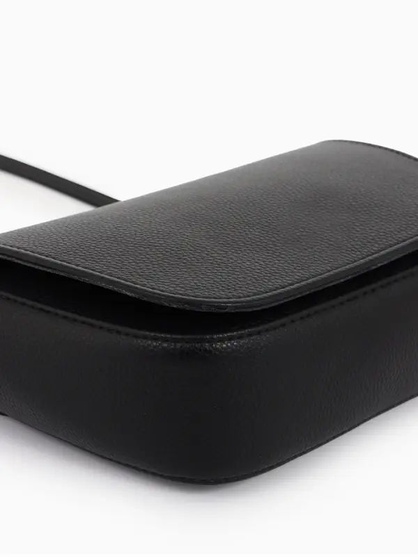 Сумка женская мессенджер TEXTURA на магните, 15&times;6&times;13 см, чёрная