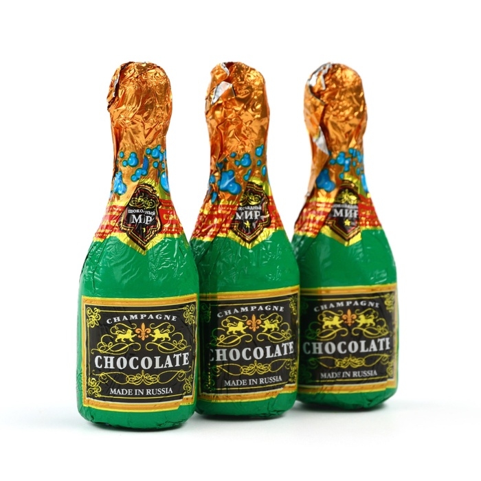 Шоколадные фигурки «С новым годом: шампанское» Шоколадные фигурки «С новым годом: шампанское»