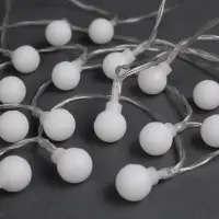 Гирлянда &laquo;Нить&raquo; 3 м с насадками &laquo;Шарики&raquo;, IP20, прозрачная нить, 20 LED, от батареек АА&times;3, свечение мульти