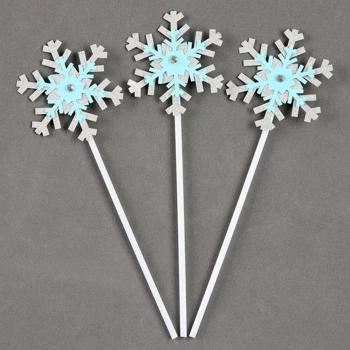 Топпер новогодний для торта &laquo;Снежинки&raquo;, 3 шт., голубой