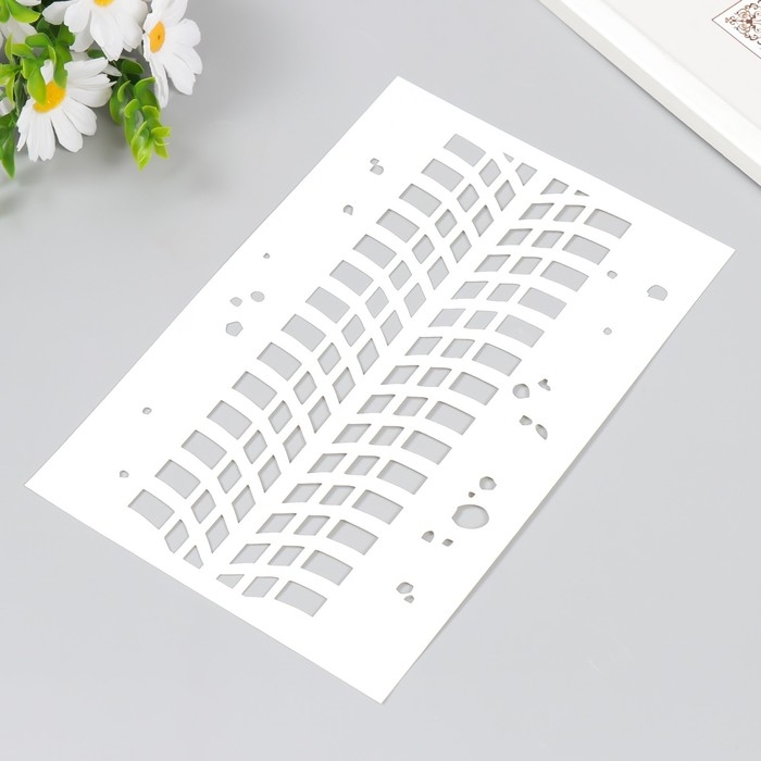 Трафарет пластиковый Трафарет пластиковый "След от колеса" 24х16 см