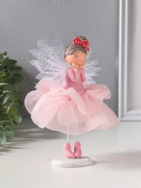 Сувенир полистоун "Малышка-фея с большим бантом в розовой юбке" 10,5х10,5х16,5 см