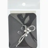 Брошь &laquo;Бантик&raquo;, жемчуг, цвет белый в серебре