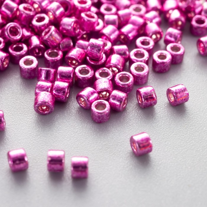 Бисер стекло 11/0  Бисер стекло 11/0 "Цилиндр. Фуксия глянец" 10 гр