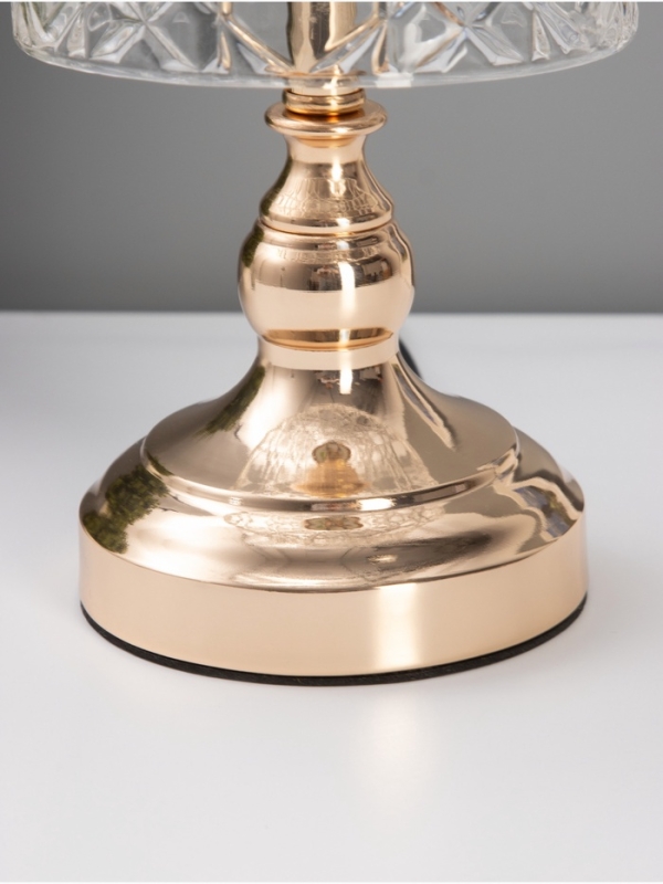 Лампа настольная «Элли» LED 10Вт золото 13,5х13,5х31см Лампа настольная «Элли» LED 10Вт золото 13,5х13,5х31см