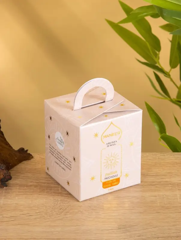 Свеча в стекле с камнем Manifest пачули 200 гр соевый воск Свеча в стекле с камнем Manifest пачули 200 гр соевый воск