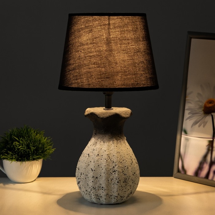 Настольная лампа Настольная лампа "Асфея" Е14 40Вт серо-черный 22х22х37 см RISALUX