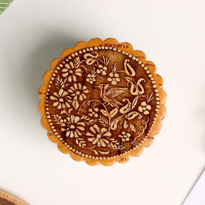 Шкатулка  Шкатулка "Птичка в цветах", 40 х 25 мм, береста