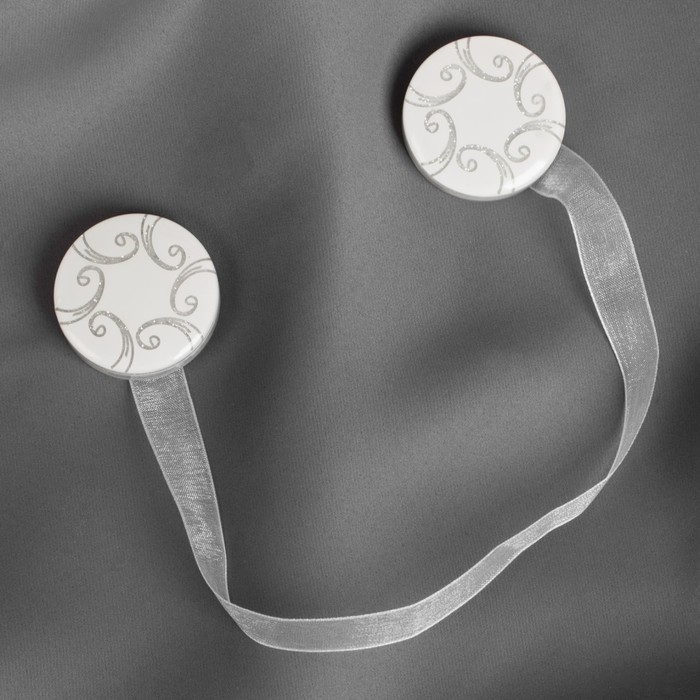Подхват для штор «Круг с узорами», d = 3,7 см, цвет белый Подхват для штор «Круг с узорами», d = 3,7 см, цвет белый
