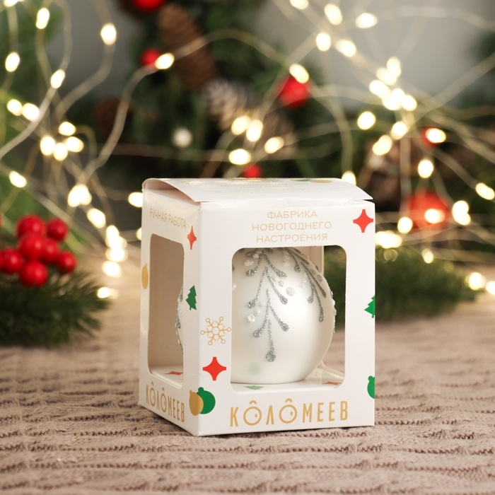 Шар Шар "Заснеженная ветвь 1", 65 мм., в подарочной упаковке