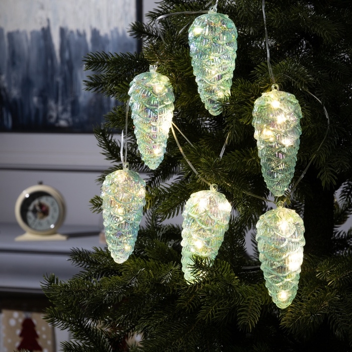 Гирлянда «Нить-грозди» 230 см, нить прозрачная, «Шишки», 30 LED, 4.5 В, батарейки ААх3 (нет в комплекте), свечение тёплое белое Гирлянда «Нить-грозди» 230 см, нить прозрачная, «Шишки», 30 LED, 4.5 В, батарейки ААх3 (нет в комплекте), свечение тёплое белое