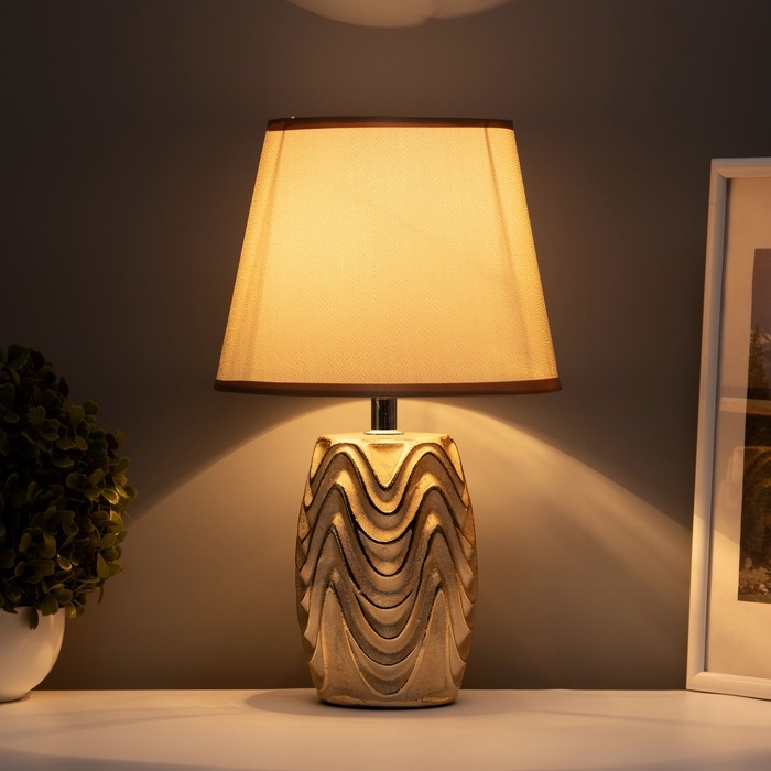 Настольная лампа Настольная лампа "Версаль" Е14 40Вт золото 20х20х33 см